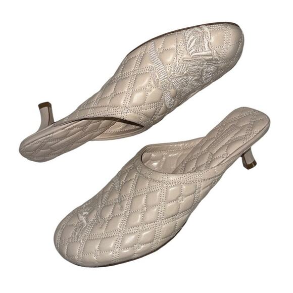 NEW Burberry Beige Quilted Embroidered Slip-On Glove Mule Shoes 37.5 - Picture 9 of 14